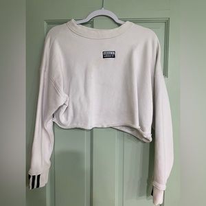 Cropped Adidas crewneck